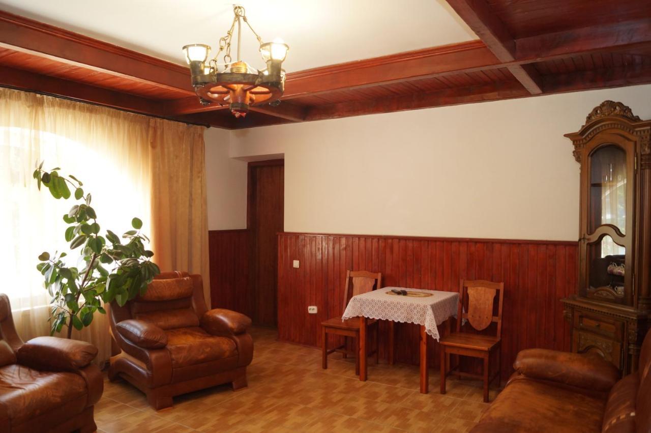 Hotel Норіс Myhove Esterno foto